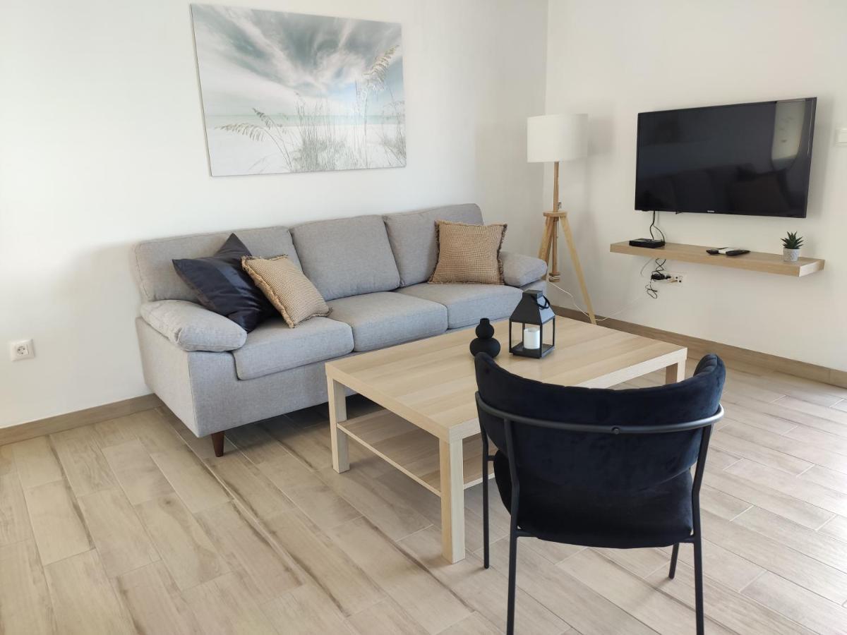 Apartmani Sara 2 Betina  Exteriör bild