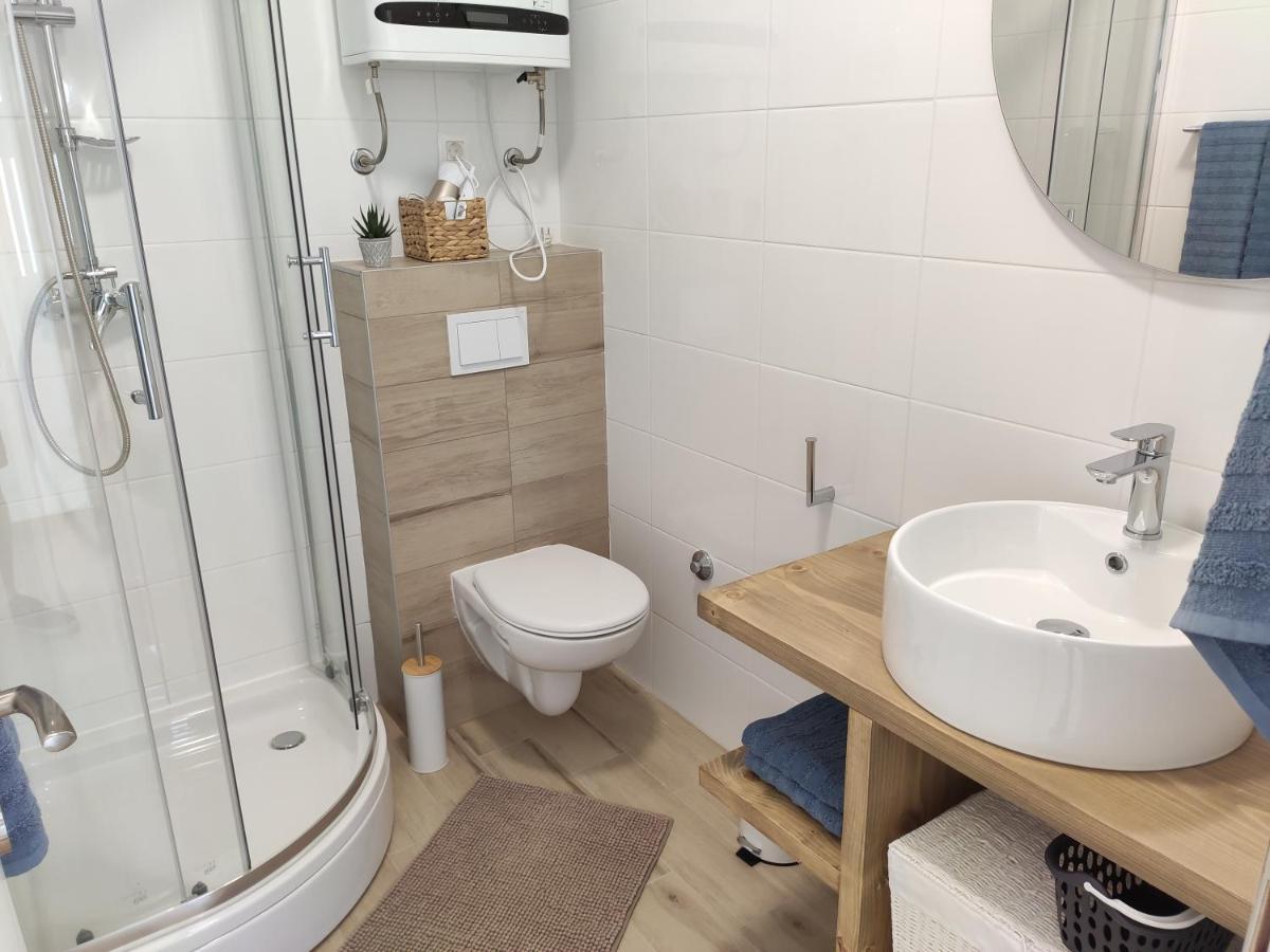 Apartmani Sara 2 Betina  Exteriör bild