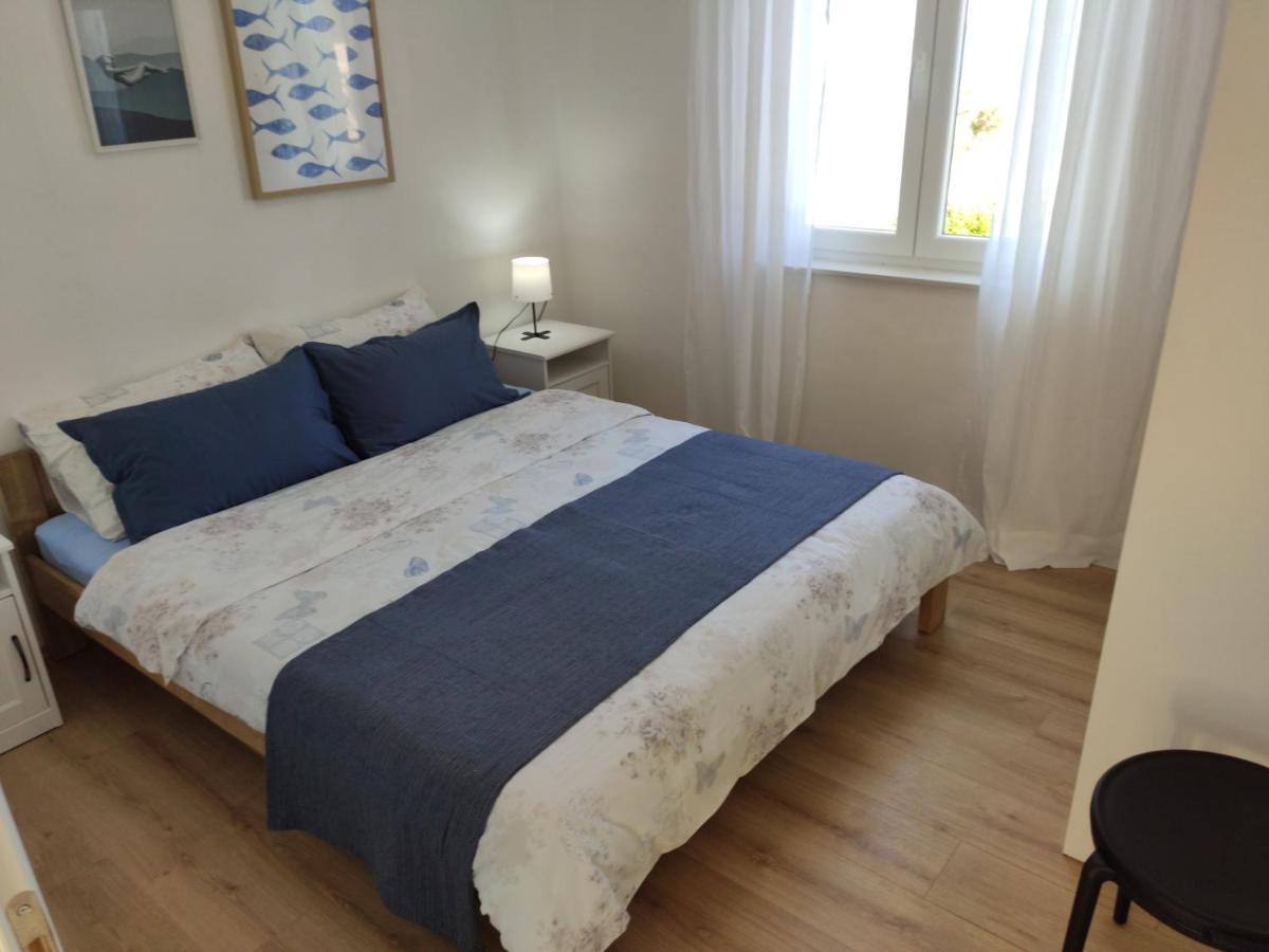 Apartmani Sara 2 Betina  Exteriör bild