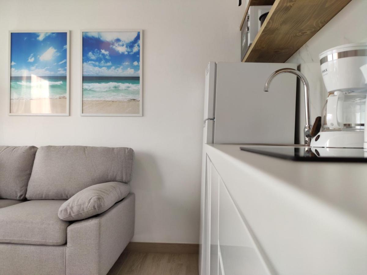 Apartmani Sara 2 Betina  Exteriör bild